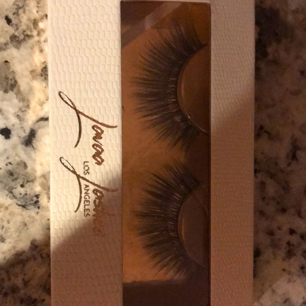 Lava lashes